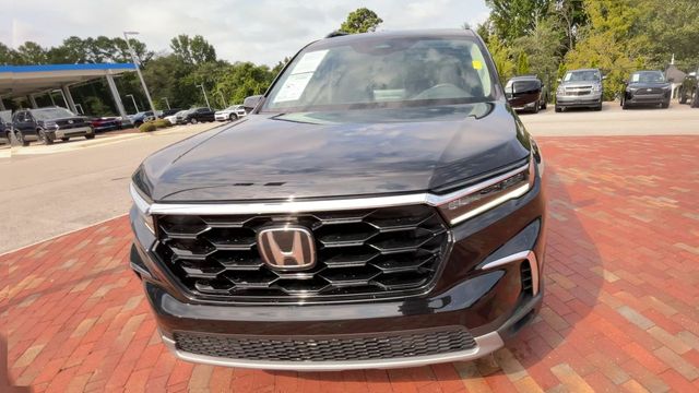 Used 2025 Honda Pilot SUV