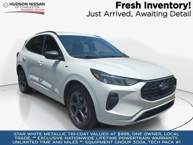 White Metallic 2024 Ford Escape SUV / Crossover Front-Wheel Drive 8-Speed Automatic