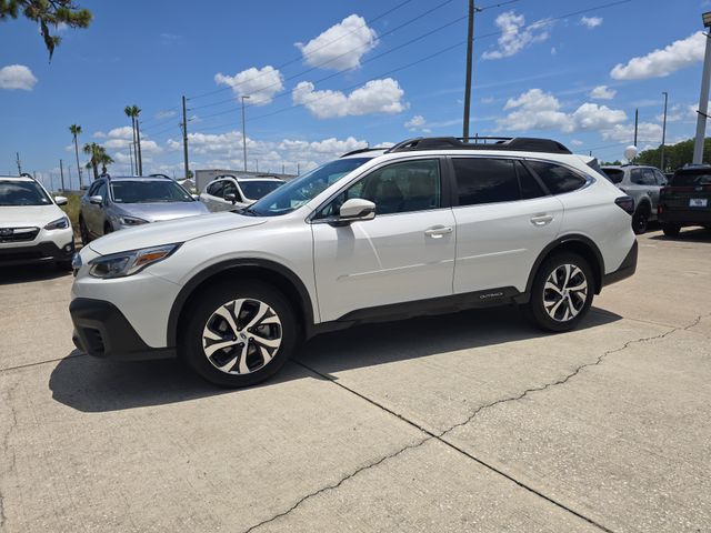  2022 Subaru Outback Limited Crossover AWD   