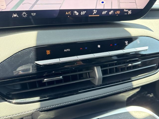 Used 2025 Buick Enclave SUV