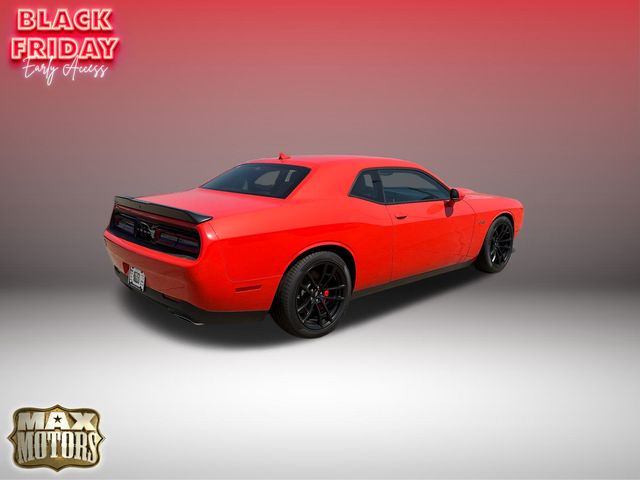 2023 Dodge Challenger R/T 10