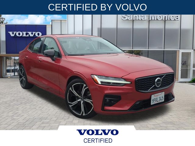 2024 Volvo S60 B5 Plus Dark Theme FWD