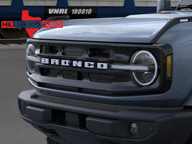 2024 Ford Bronco Outer Banks 19