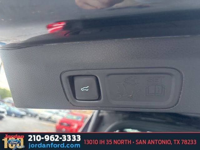 Used Car 2018 Ford Expedition Max  Xlt For Sale Under $20,000 In San Antonio, Texas