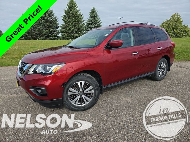 Red (Scarlet Ember) 2018 Nissan Pathfinder SUV / Crossover Four-Wheel Drive Continuously Variable Transmission