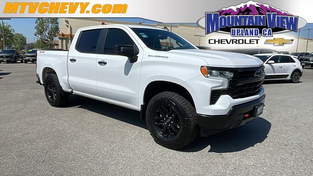 2022 Chevrolet Silverado 1500 RST Crew Cab 4WD