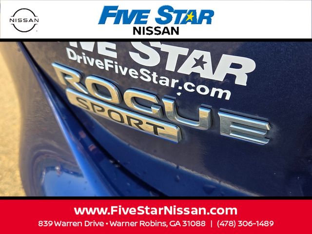 Used 2021 Blue Nissan SL image 10