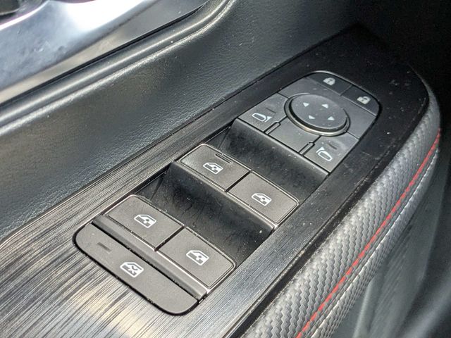 Used 2025 Nissan Kicks SUV