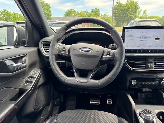 used 2023 Ford Escape car, priced at $24,999