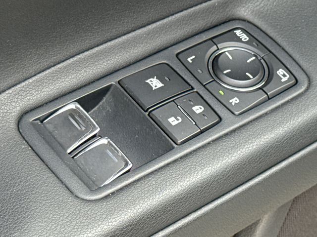 Used 2021 Silver Lexus 500 image 20