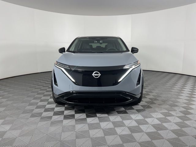 2025 Boulder Gray Pearl/Black Diamond Pearl Nissan ARIYA EVOLVE+ e-4ORCE AWD SUV