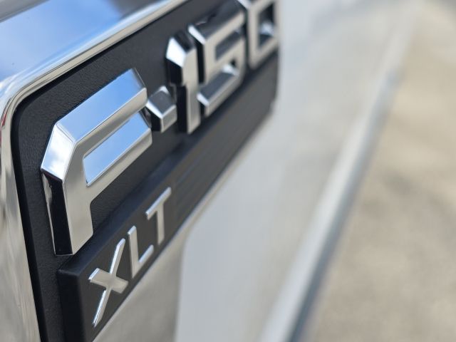 2022 Ford F-150 XLT:B02060