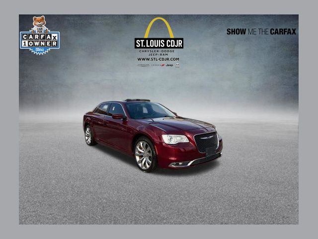 Velvet Red Pearlcoat 2019 Chrysler 300 Touring RWD Sedan Rear-Wheel Drive 8-Speed Automatic
