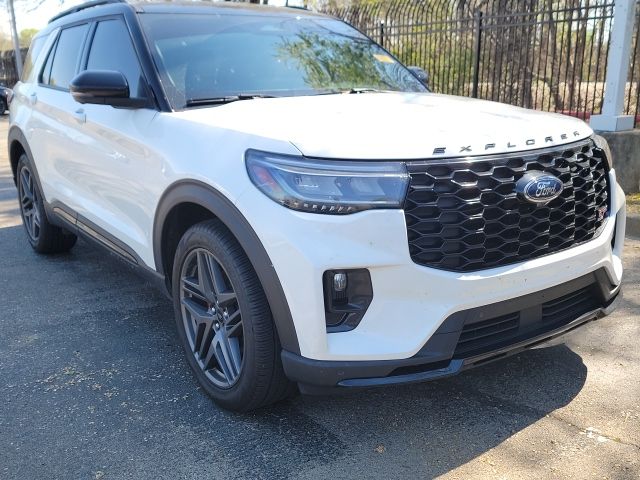 2025 Ford Explorer ST RWD