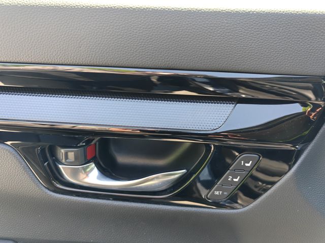 used 2025 Honda CR-V car, priced at $35,496