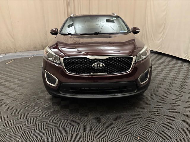 2016 Kia Sorento LX - Image 2