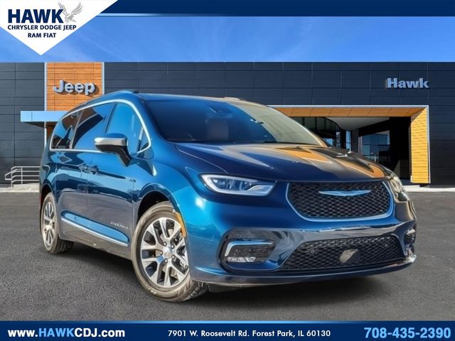 2025 Chrysler Pacifica Hybrid Pinnacle FWD
