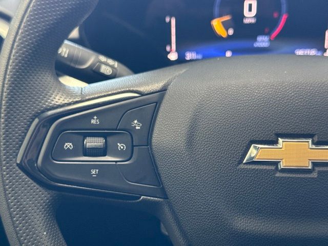 Used 2025 Chevrolet Trax SUV
