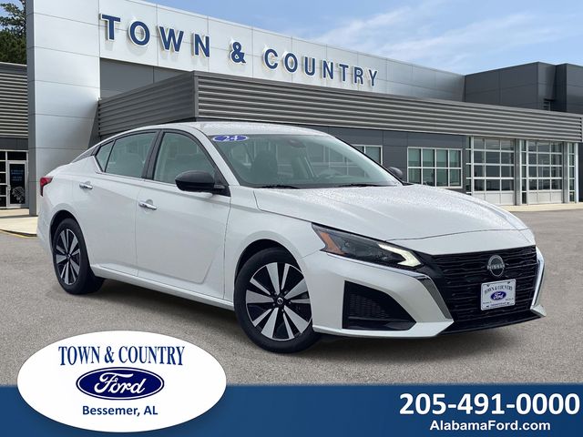 Pearl White Tricoat 2024 Nissan Altima 2.5 SV FWD Sedan Front-Wheel Drive Continuously Variable Transmission