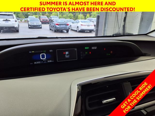 2022 Toyota Prius XLE photo