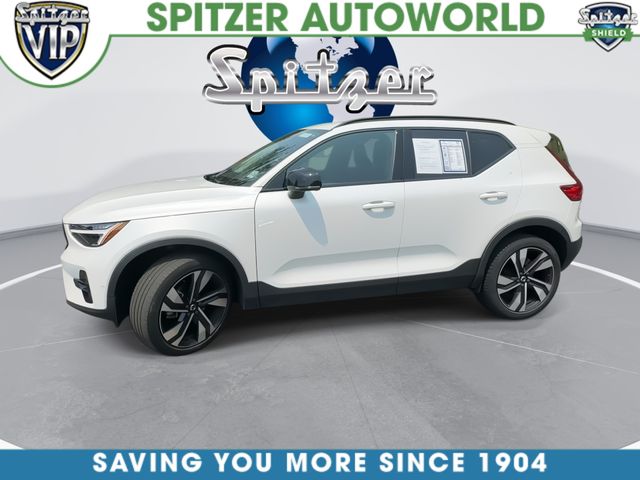 2024 Volvo XC40 B5 Plus Dark Theme White at Spitzer Acura
