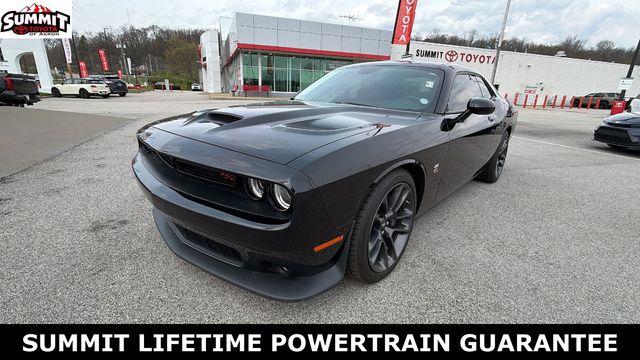 Pitch Black Clearcoat 2021 Dodge Challenger R/T Scat Pack RWD Coupe Rear-Wheel Drive 8-Speed Automatic
