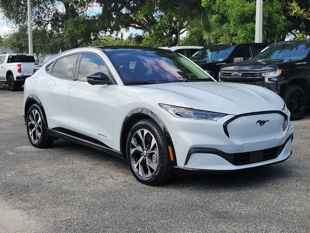 2022 Ford Mustang Mach-E Premium RWD
