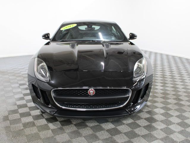 Used 2017 Ultimate Black Metallic Jaguar Premium image 9