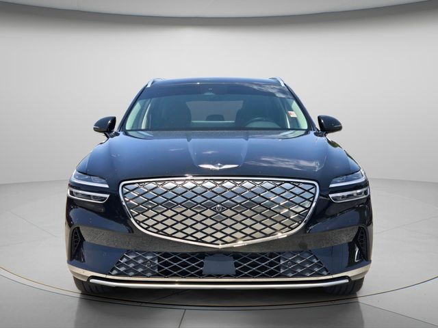 2025 Genesis Gv70 - $42,897