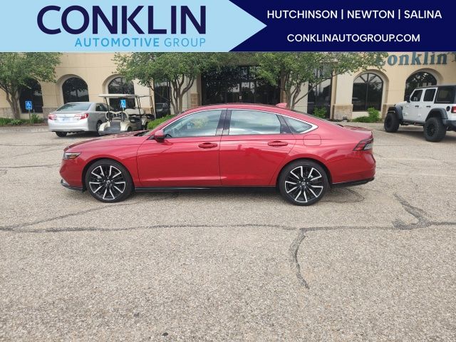 Radiant Re 2025 Honda Accord Hybrid Touring FWD Sedan Front-Wheel Drive Continuously Variable Transmission