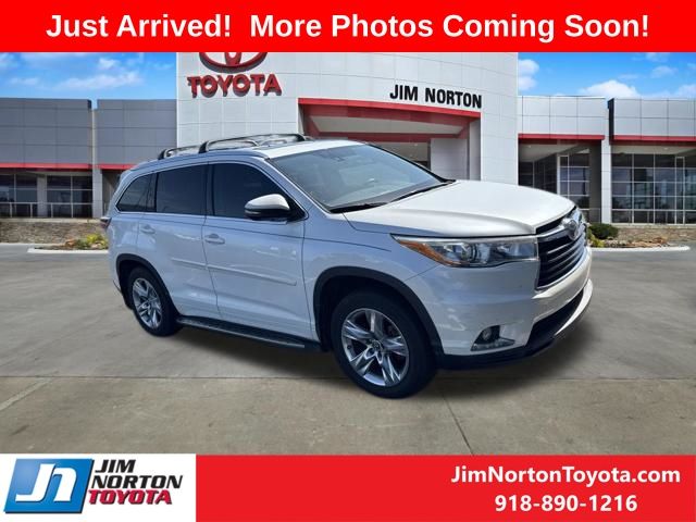 White (Blizzard Pearl) 2016 Toyota Highlander SUV / Crossover All-Wheel Drive 6-Speed Automatic Overdrive