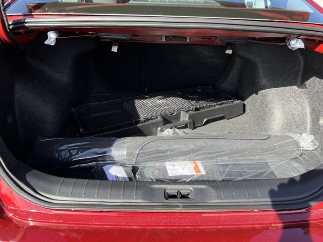 2025 Nissan Altima SR - Photo 16