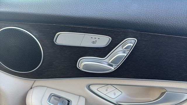 2022 Mercedes-Benz GLC GLC300 - Photo 34