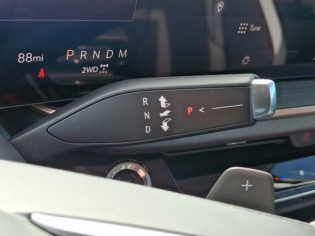 used 2025 Buick Envision car, priced at $32,640