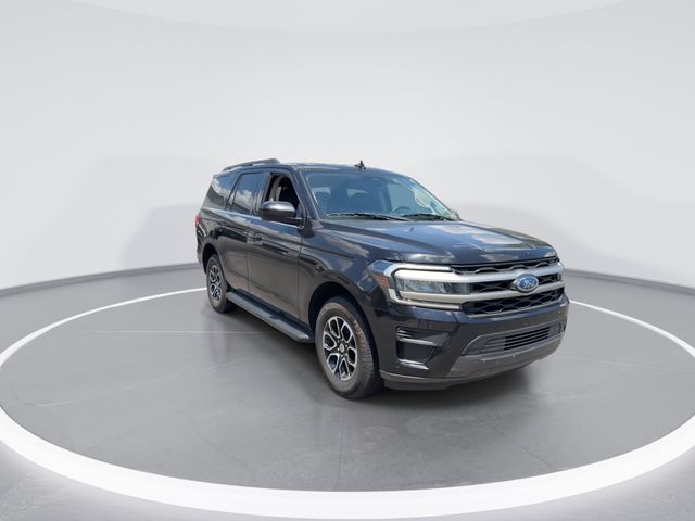 Used 2024 Black Ford XLT image 2