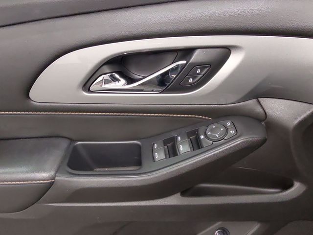 2021 – Chevrolet – Traverse