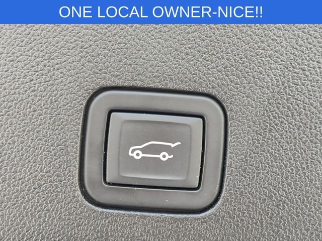 Used 2024 Silver Cadillac Premium Luxury image 35