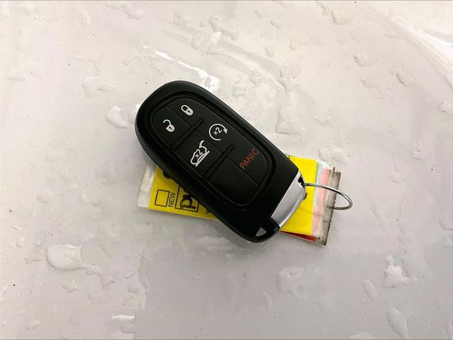2020 Jeep Cherokee Limited White at Subaru and VW of Moon Township