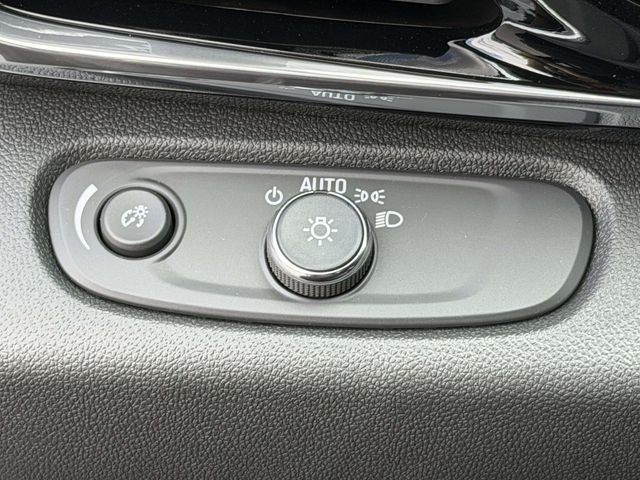 2026 Buick Envista Sport Touring - Photo 19