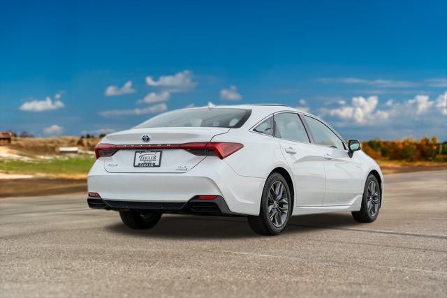 2020 Toyota Avalon Hybrid XLE Plus 7