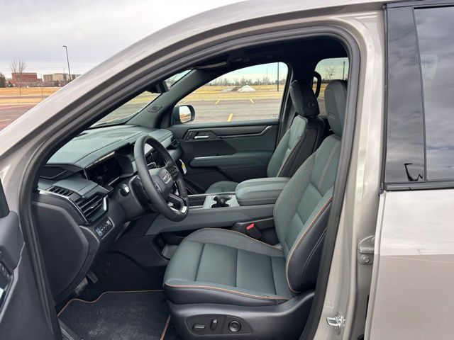 2026 GMC Acadia AT4 AWD