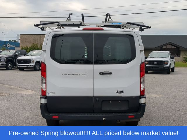 Used 2021 White Ford XL image 12