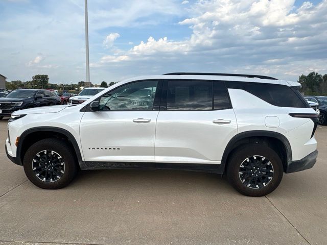 Used 2025 Chevrolet Traverse SUV