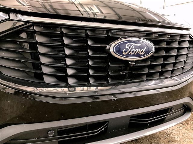 2024 Ford Escape Platinum Black at Bob Ruth Ford