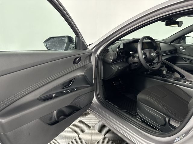 Used 2025 Hyundai Elantra Hybrid For Sale in Indianapolis, IN