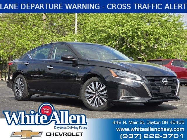 Super Black Clearcoat 2023 Nissan Altima 2.5 SV FWD Sedan Front-Wheel Drive Continuously Variable Transmission