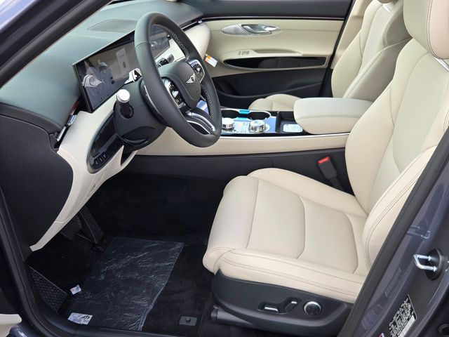 2027 Genesis Gv70