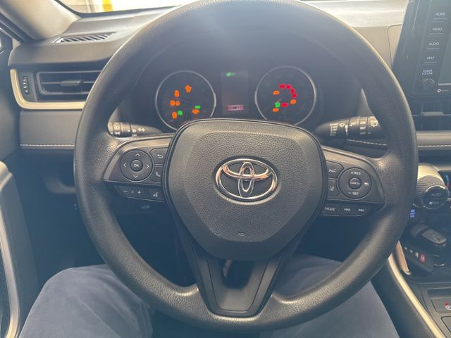 2021 Toyota RAV4 XLE White at Community Toyota