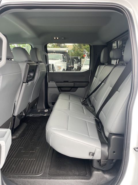 2025 Ford F-450 Chassis XL
