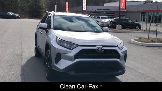 2021 Toyota RAV4 LE 3